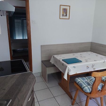 Apartmani Mujagic Batomalj ภายนอก รูปภาพ