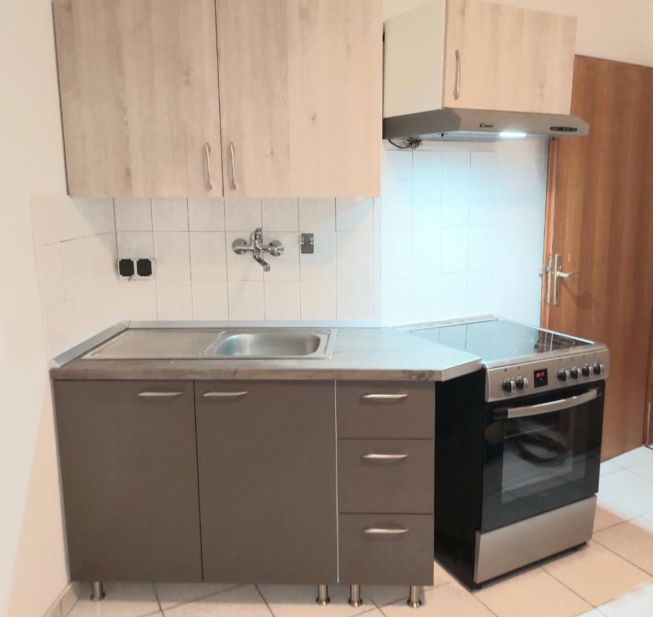 Apartmani Mujagic Batomalj ภายนอก รูปภาพ