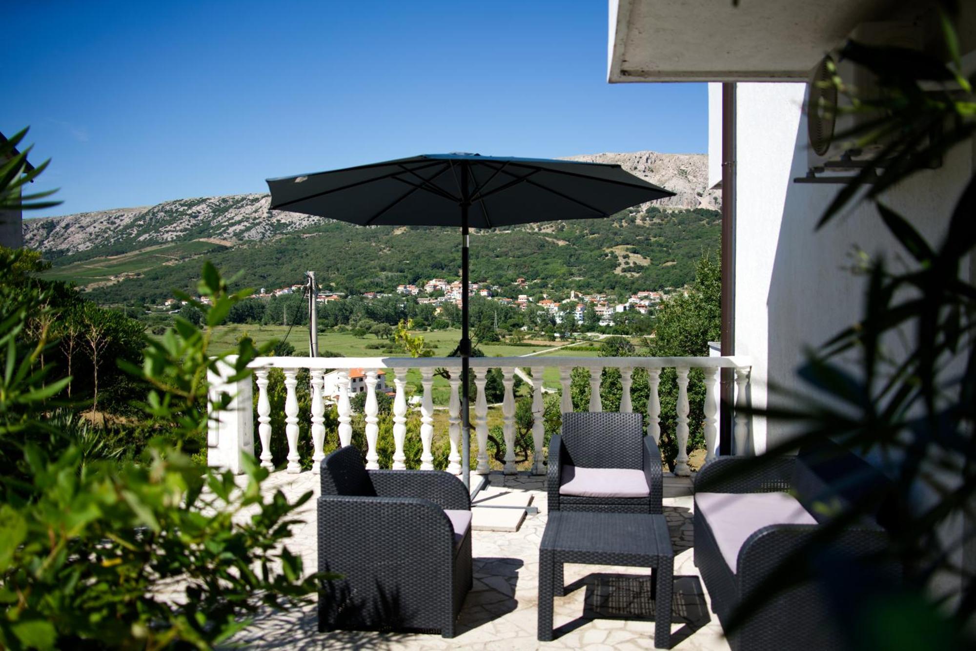Apartmani Mujagic Batomalj ภายนอก รูปภาพ